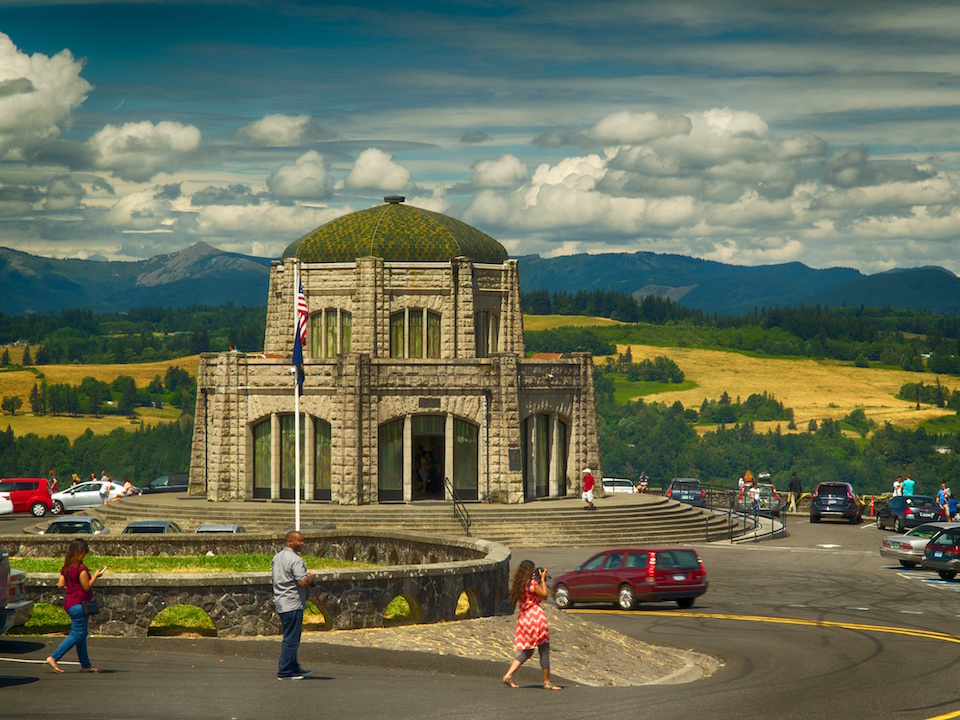 Vista House, a Viewpoint Popular in Both Past and Present 1859 Magazine
