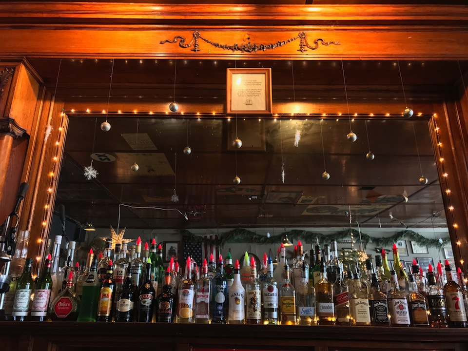 pioneer saloon, paisley